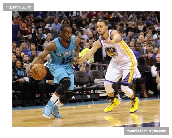 位置模糊化趋势加速演进 中锋外线发牌后卫内线背打成常态